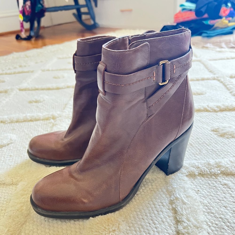 Size 8.5 Franco Sarto Brown Boots